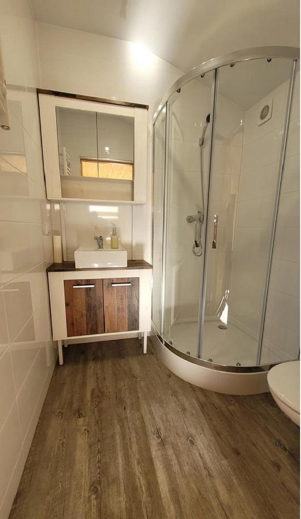 Vip Village Las Woda Rower - Podgrzewany Basen, Balia, Sauna Miedzierza Екстер'єр фото